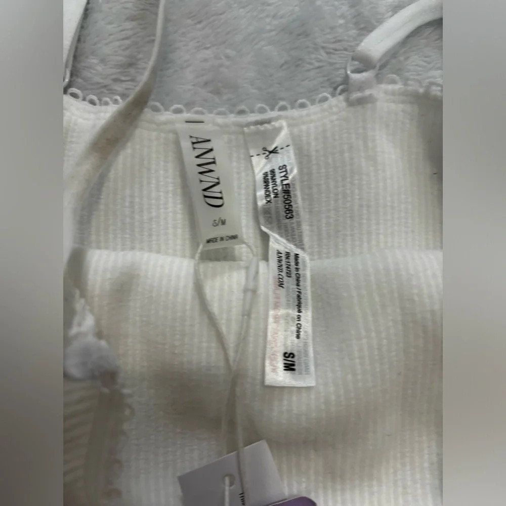 White Spaghetti Strap Bodysuit – Chic‎ & Versatile Size S/M - Picture 3 of 3
